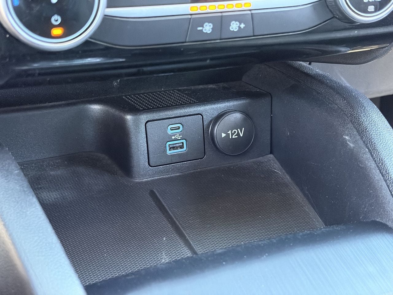 Certified 2022 Ford Escape SE AWD/4WD image 28