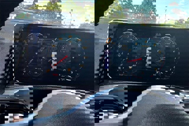 Used 2021 Mercedes-Benz GLB 250 w/ Premium Package image 20