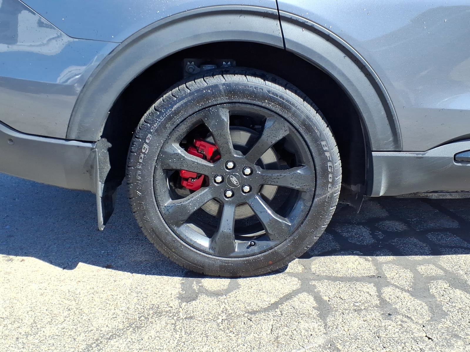 Certified 2021 Ford Explorer ST w/ Equipment Group 401A image 6