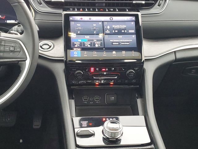 Used 2024 Jeep Grand Cherokee L Limited w/ Luxury Tech Group II image 31