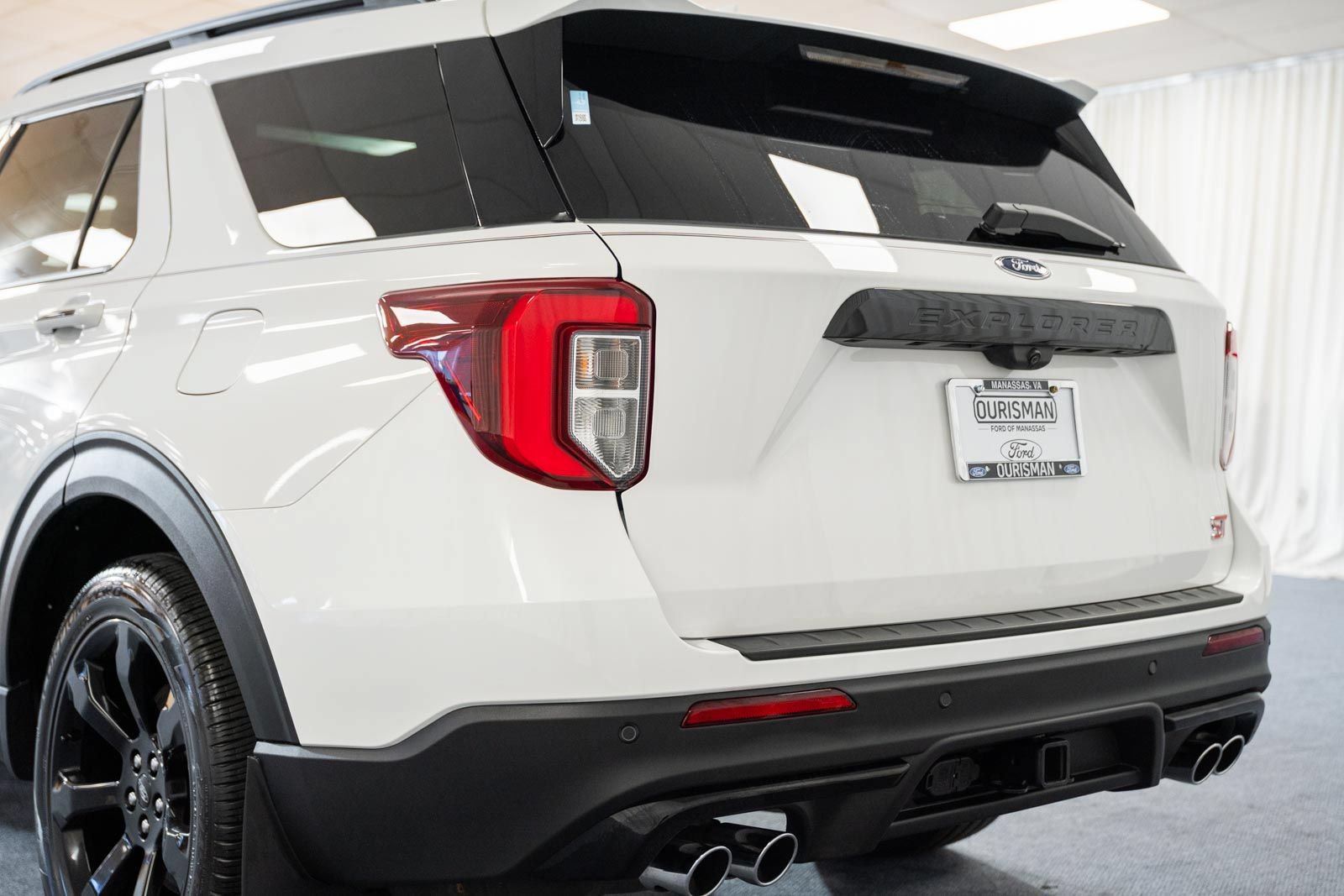Certified 2023 Ford Explorer ST w/ Equipment Group 401A AWD/4WD image 5