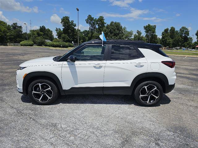 Used 2023 Chevrolet TrailBlazer RS w/ Convenience Package AWD/4WD image 9