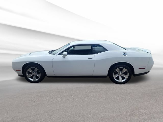 Used 2020 Dodge Challenger SXT RWD video 2