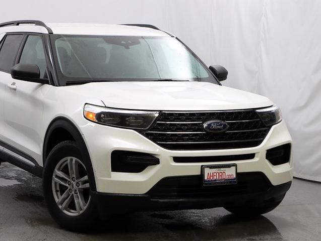 Certified 2022 Ford Explorer XLT AWD/4WD image 2