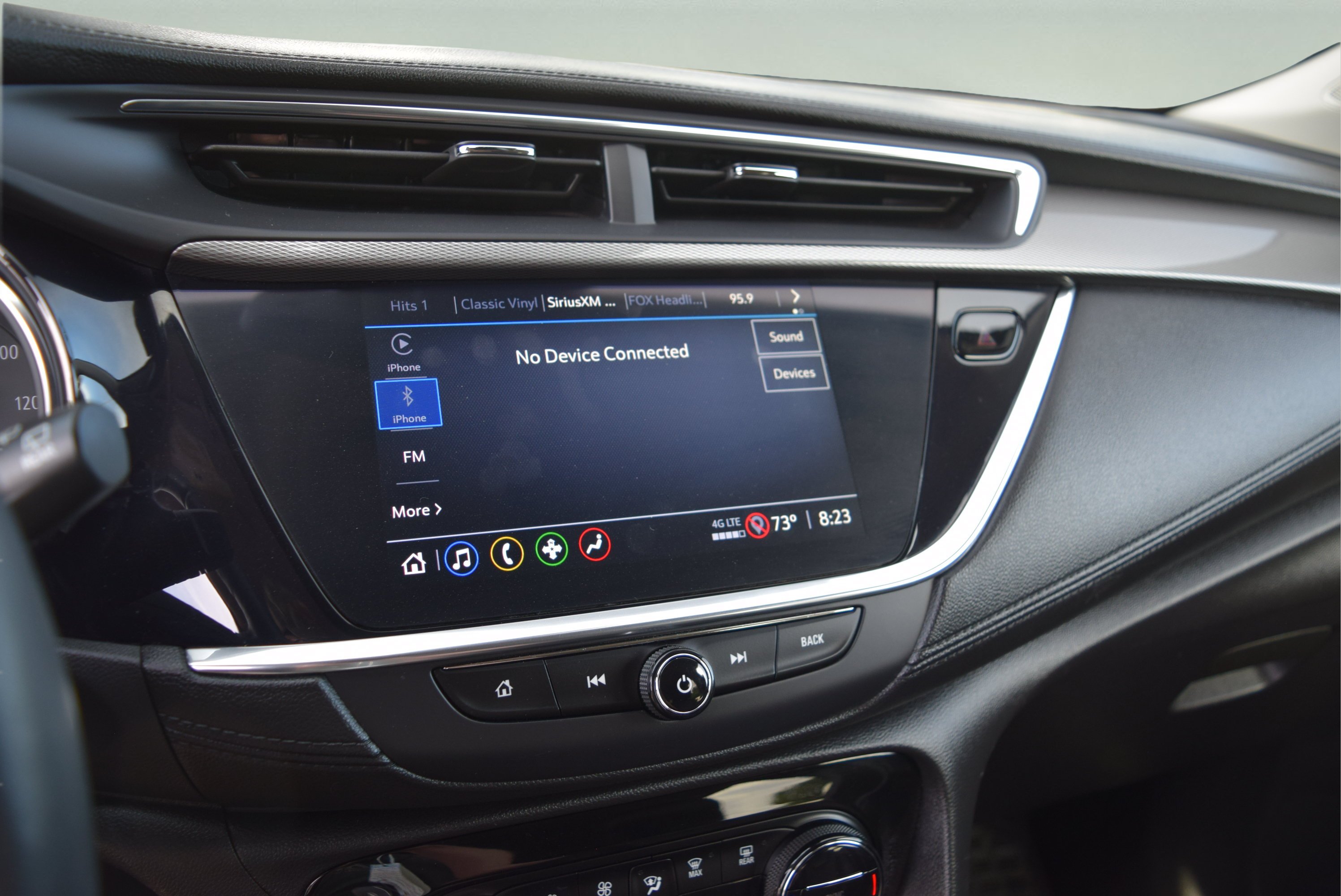 Used 2022 Buick Encore GX Essence AWD/4WD image 12