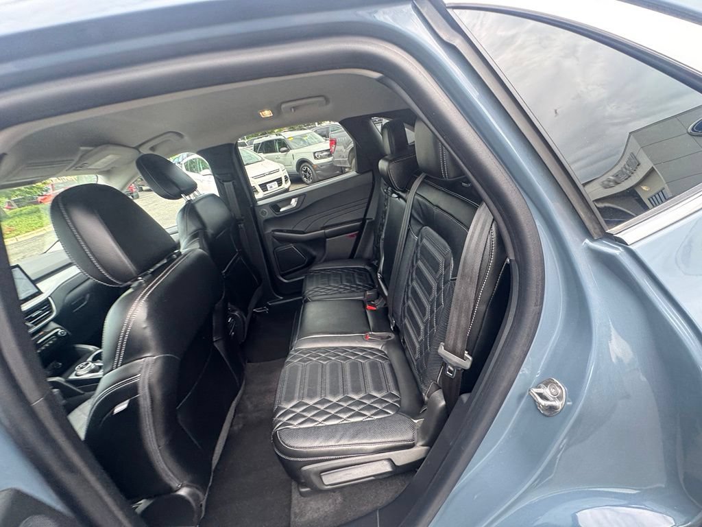 Certified 2023 Ford Escape Platinum w/ Premium Technology Package AWD/4WD image 12