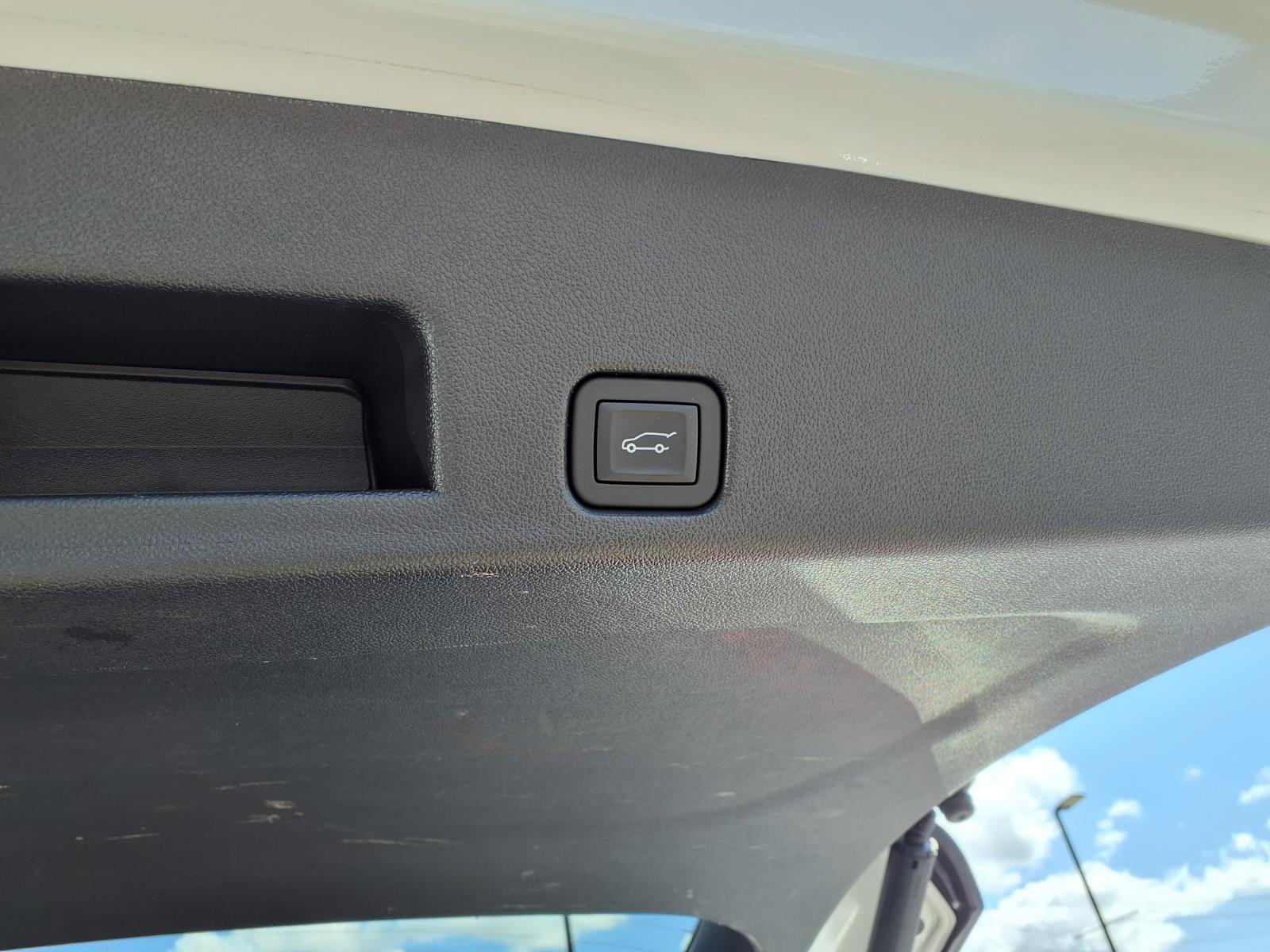 Used 2025 Buick Enclave Preferred FWD image 29