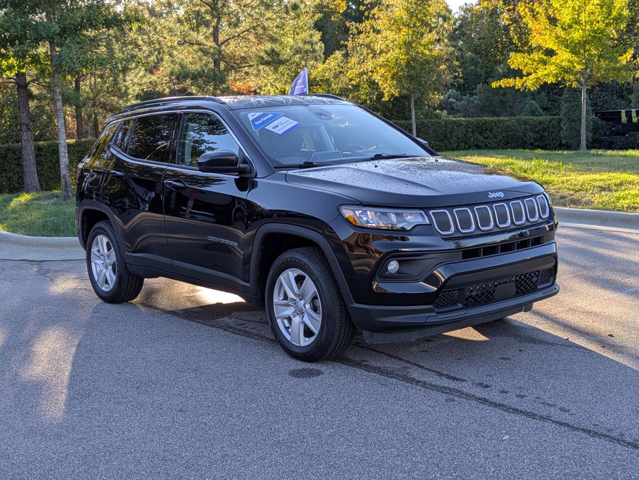 Used 2022 Jeep Compass Latitude image 9
