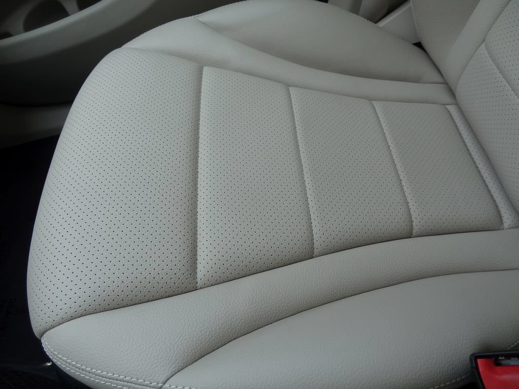 Used 2017 Mercedes-Benz GLC 300 4MATIC image 43