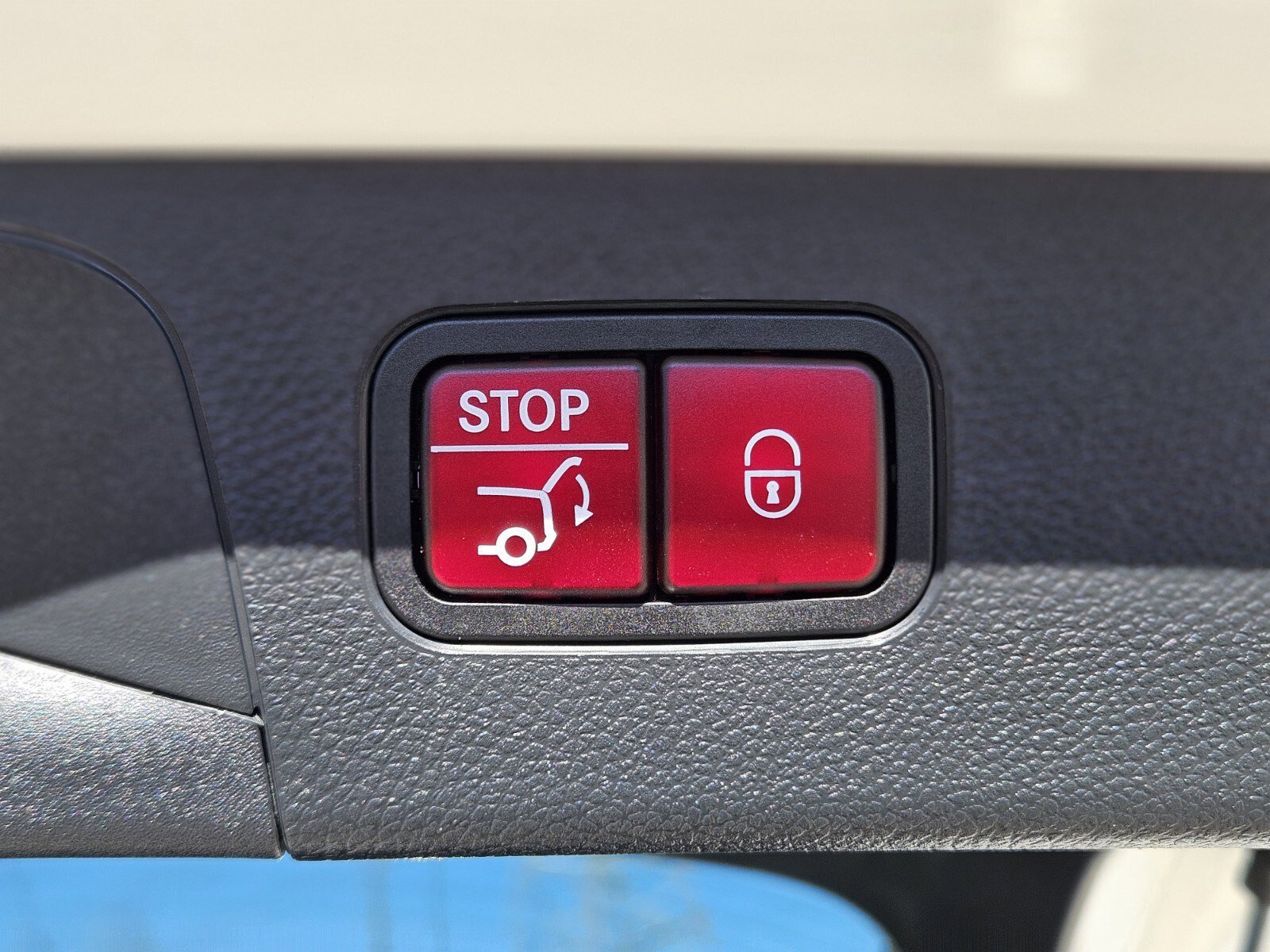 Used 2021 Mercedes-Benz GLC 300 image 31