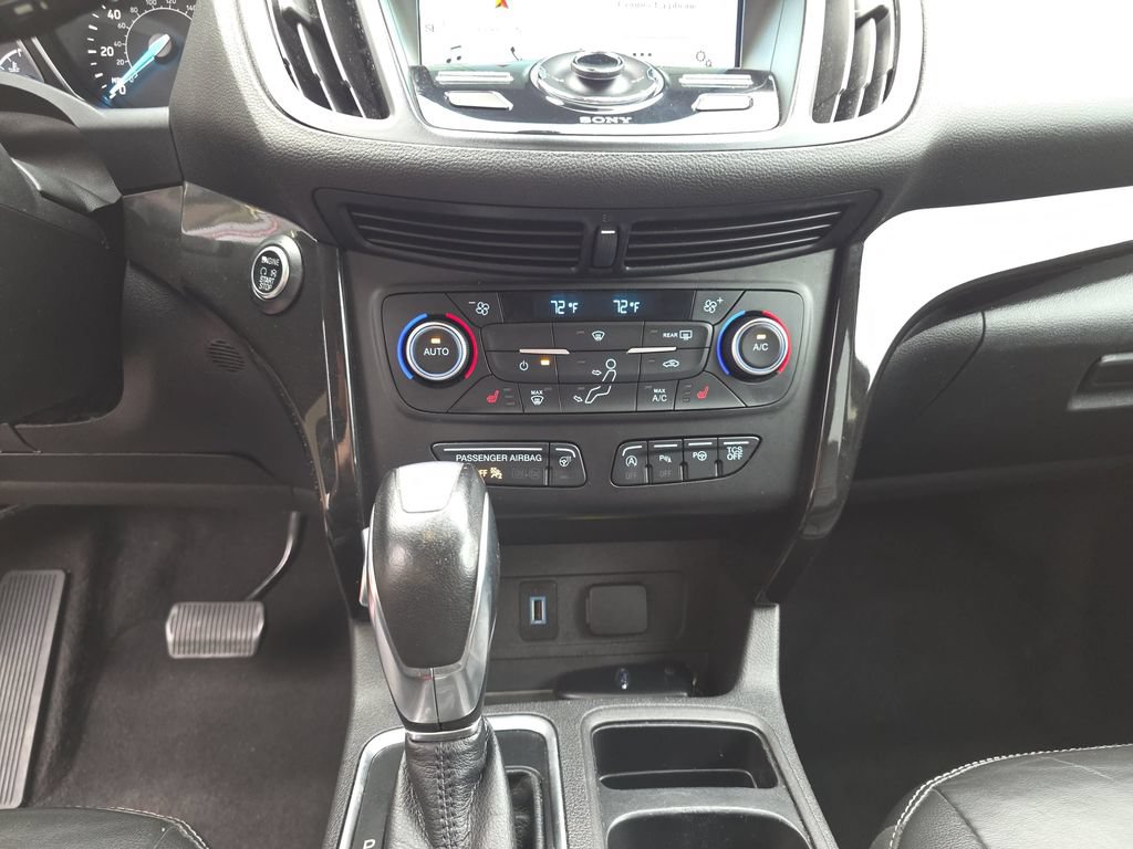 Certified 2018 Ford Escape Titanium AWD/4WD image 22