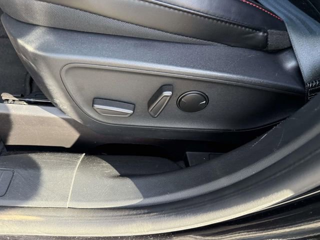 Certified 2025 Ford Escape ST-Line Select AWD/4WD image 20