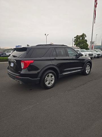 Certified 2023 Ford Explorer XLT w/ Equipment Group 202A AWD/4WD image 3