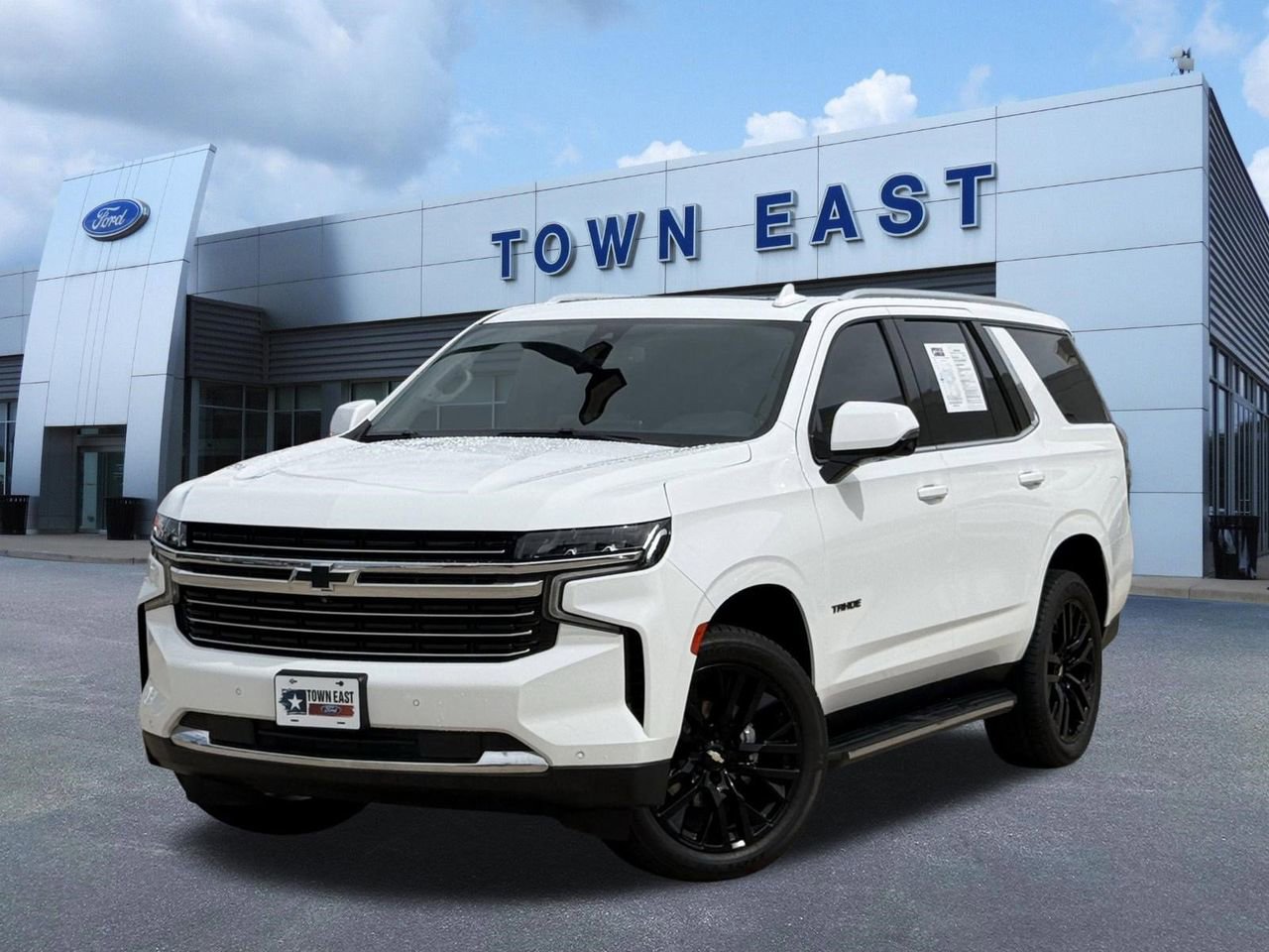 Used 2022 Chevrolet Tahoe LT w/ Luxury Package