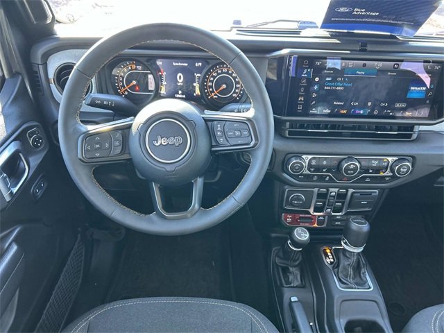 Used 2024 Jeep Gladiator Sport image 14