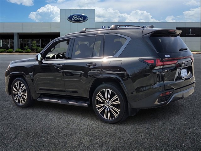Used 2024 Lexus LX 600 4WD w/ Appearance Package image 3