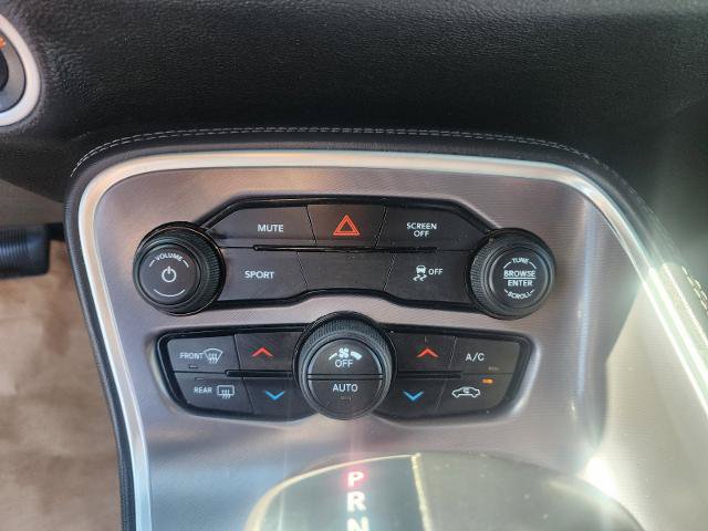 Used 2020 Dodge Challenger SXT RWD image 15