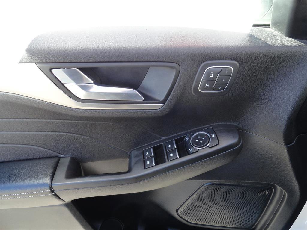 Certified 2021 Ford Escape Titanium image 10