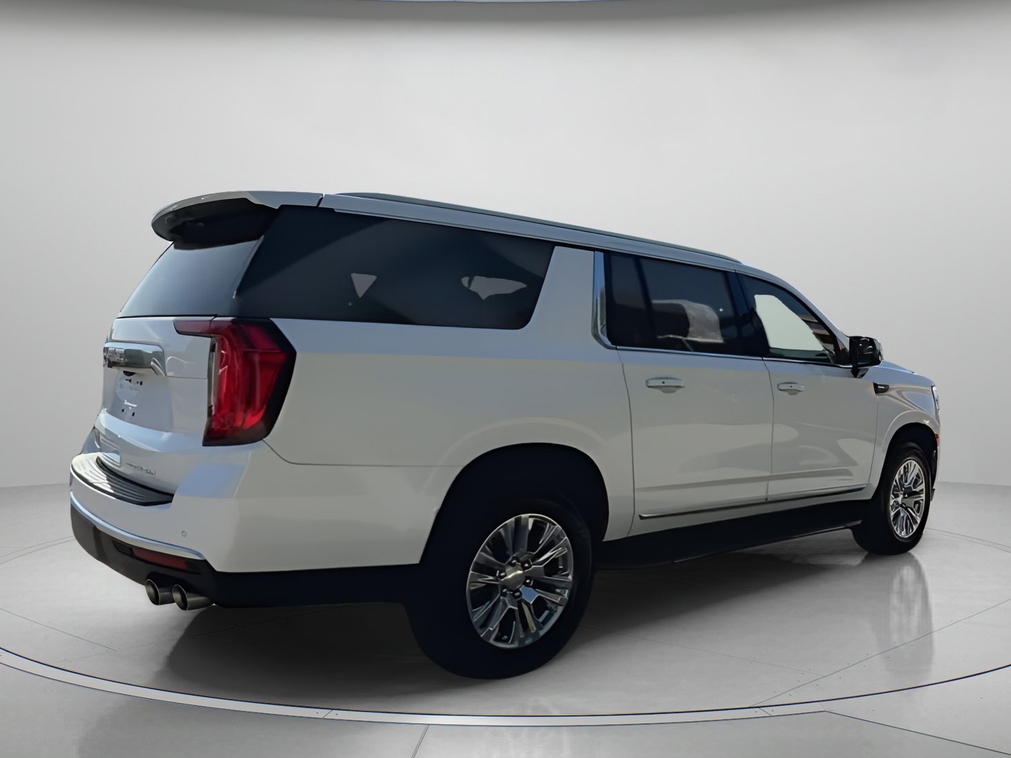 Used 2024 GMC Yukon XL Denali image 28