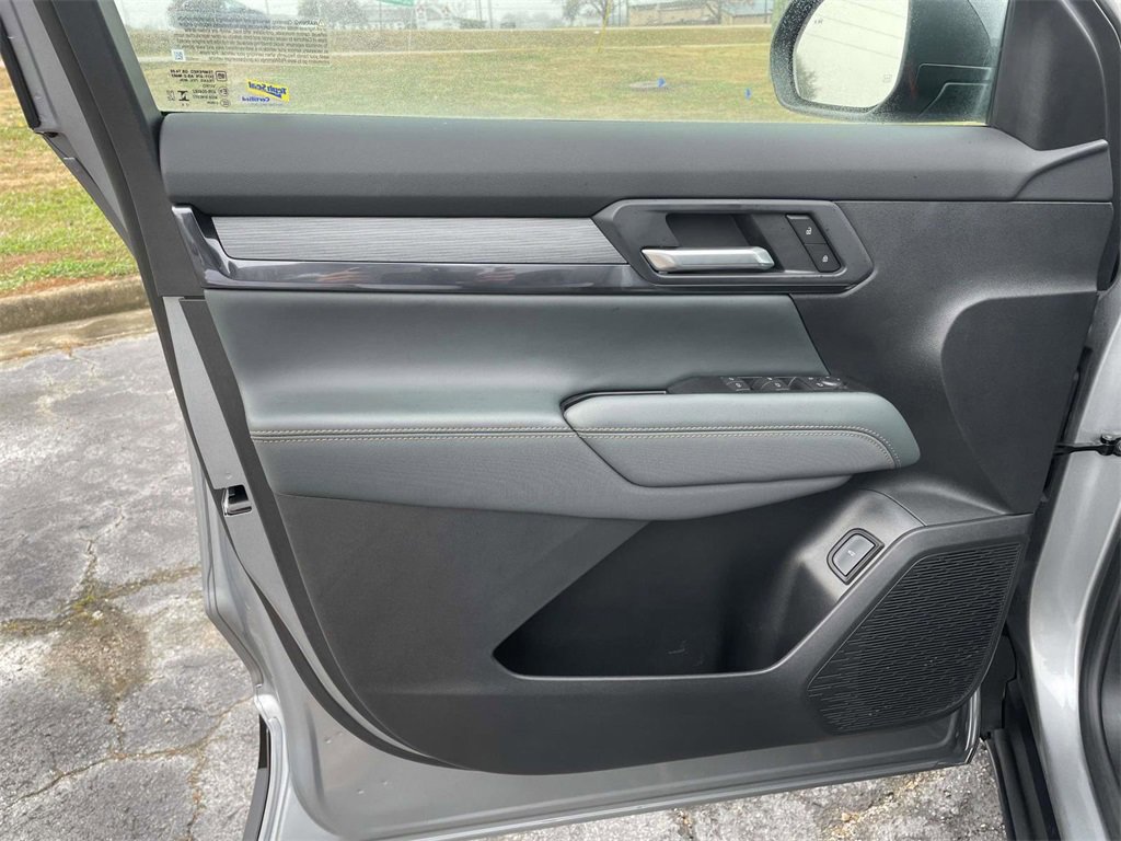 Used 2026 GMC Terrain AT4 image 15