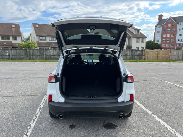 Certified 2022 Ford Escape SE w/ SE Sport Appearance Package AWD/4WD image 27