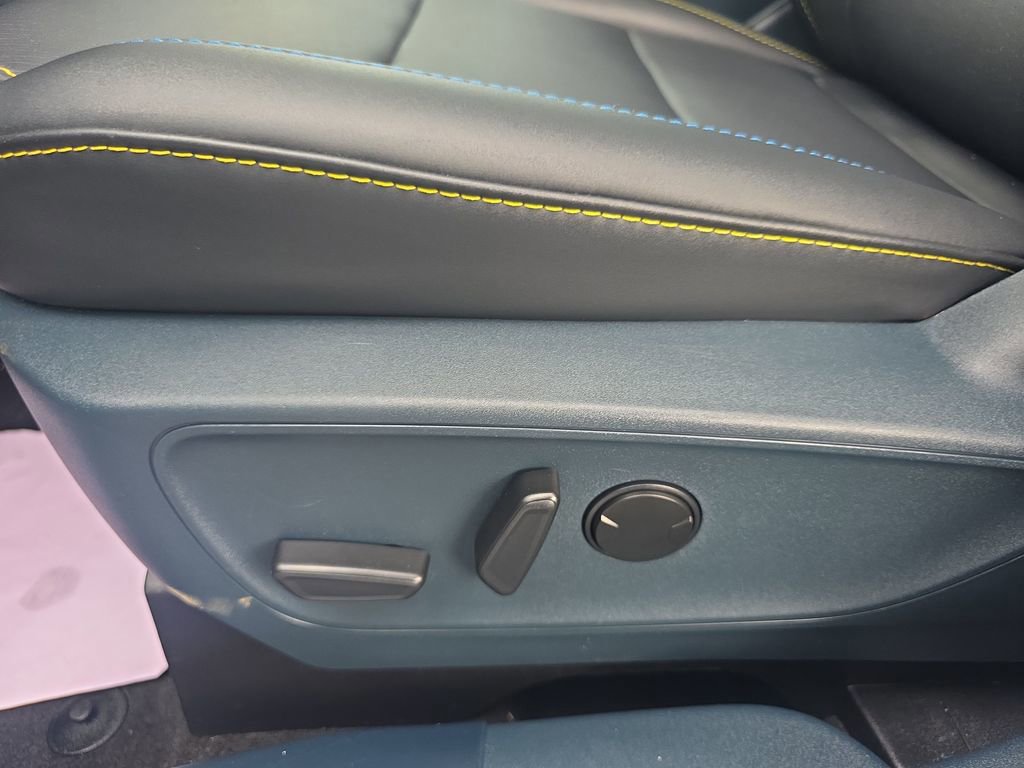 Certified 2025 Ford Maverick Lobo AWD/4WD image 20