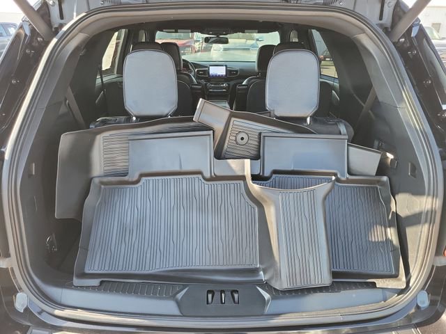 Certified 2023 Ford Explorer ST-Line w/ Class IV Trailer Tow Package AWD/4WD image 30