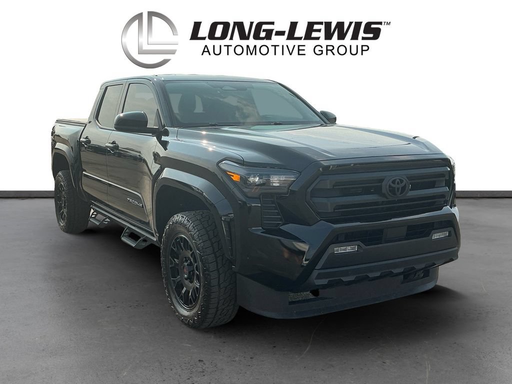 Used 2025 Toyota Tacoma SR5 RWD image 10