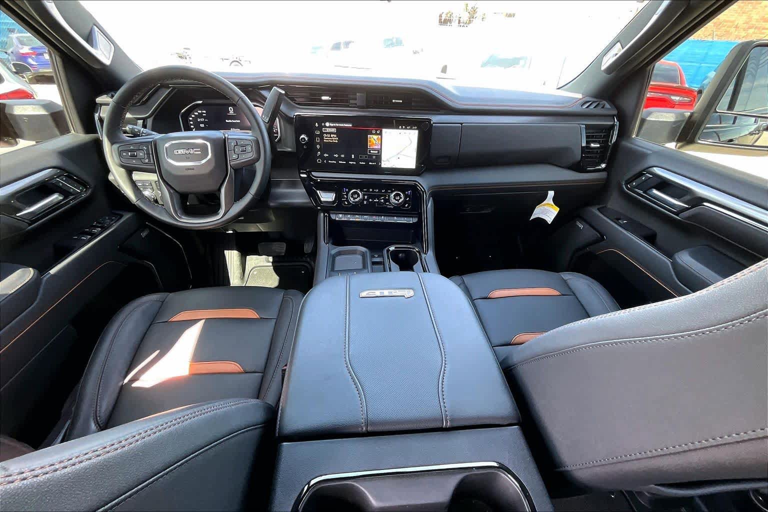 Used 2025 GMC Sierra 2500 AT4 w/ AT4 Premium Plus Package AWD/4WD image 16