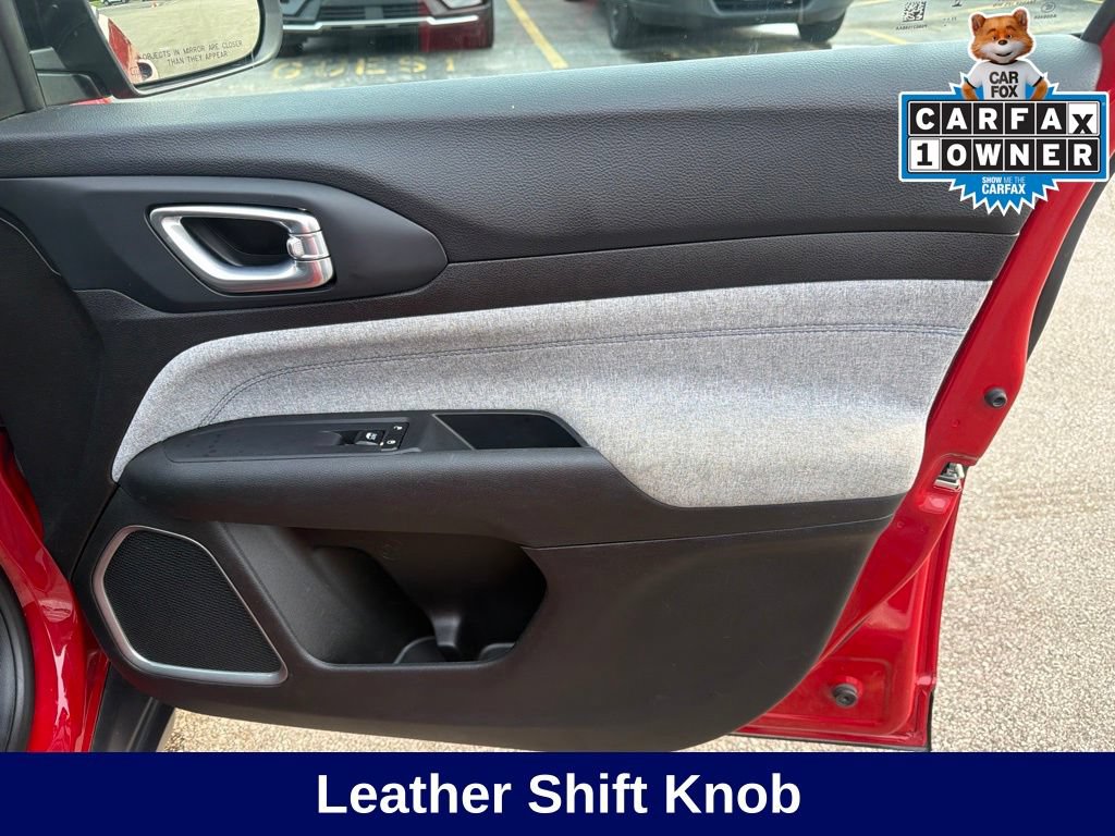 Used 2024 Jeep Compass Latitude AWD/4WD image 20