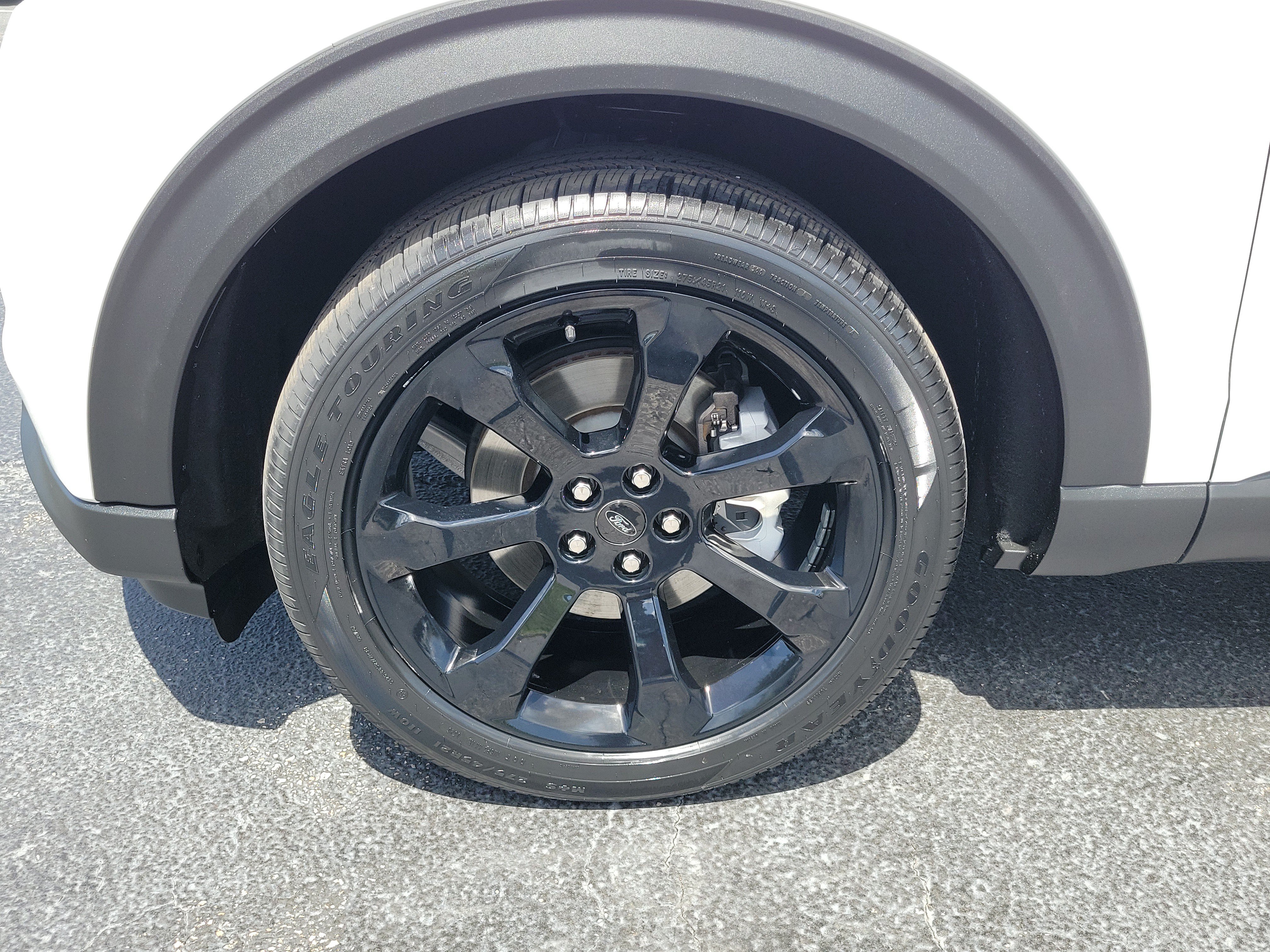 Certified 2024 Ford Explorer ST-Line w/ Class IV Trailer Tow Package RWD image 5