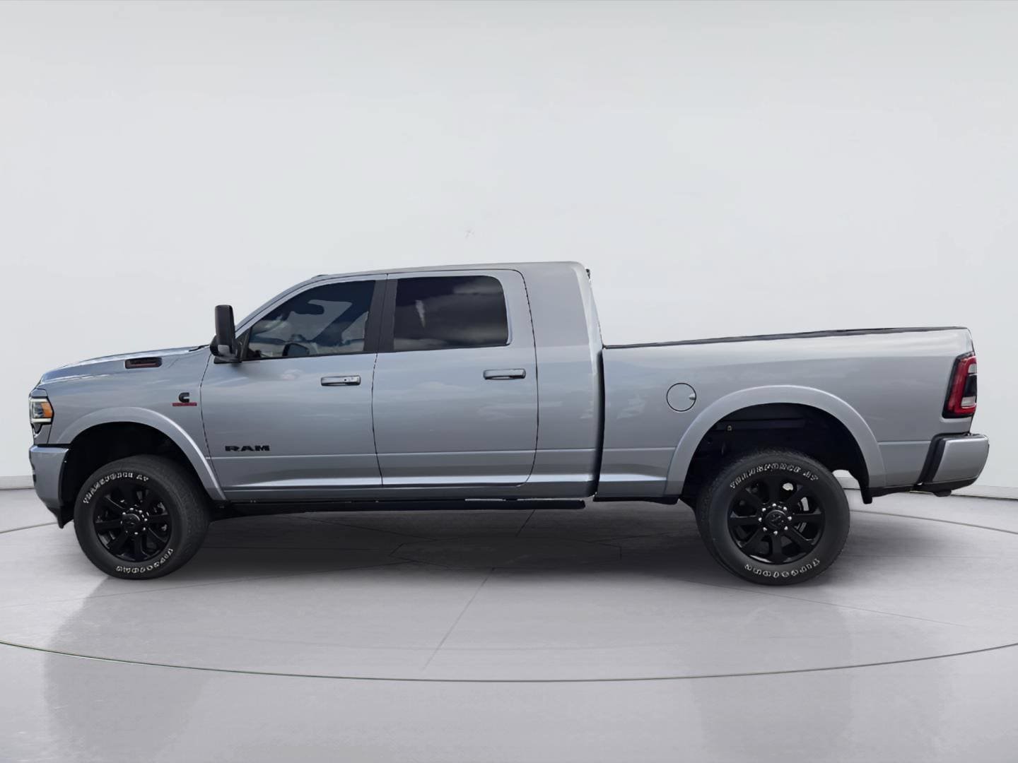 Used 2022 RAM 3500 Laramie AWD/4WD image 5