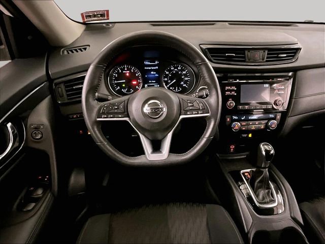 Used 2017 Nissan Rogue SV AWD/4WD image 5