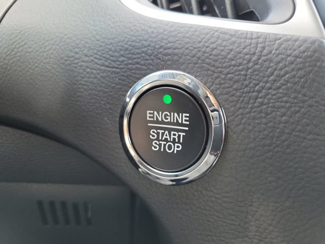 Certified 2024 Ford Edge SEL w/ Convenience Package AWD/4WD image 12