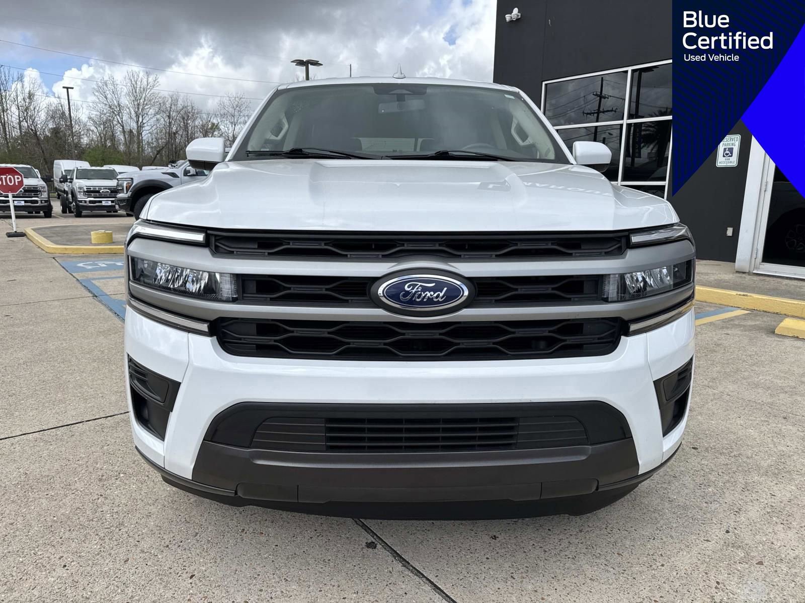 Certified 2024 Ford Expedition XLT image 9