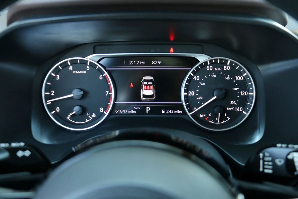 Used 2023 Nissan Rogue SV image 11