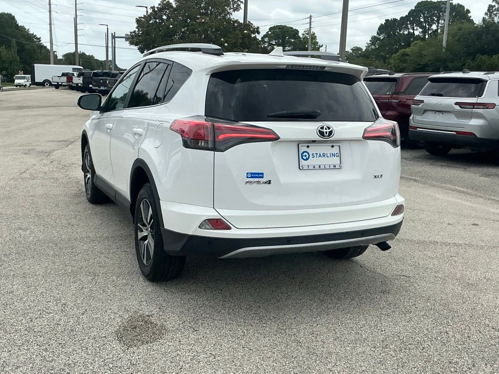 Used 2017 Toyota RAV4 XLE FWD image 8