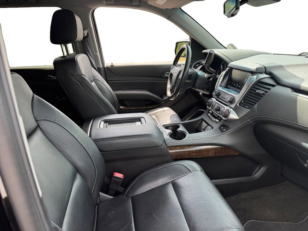 Used 2017 Chevrolet Tahoe LT w/ LT Signature Package image 16