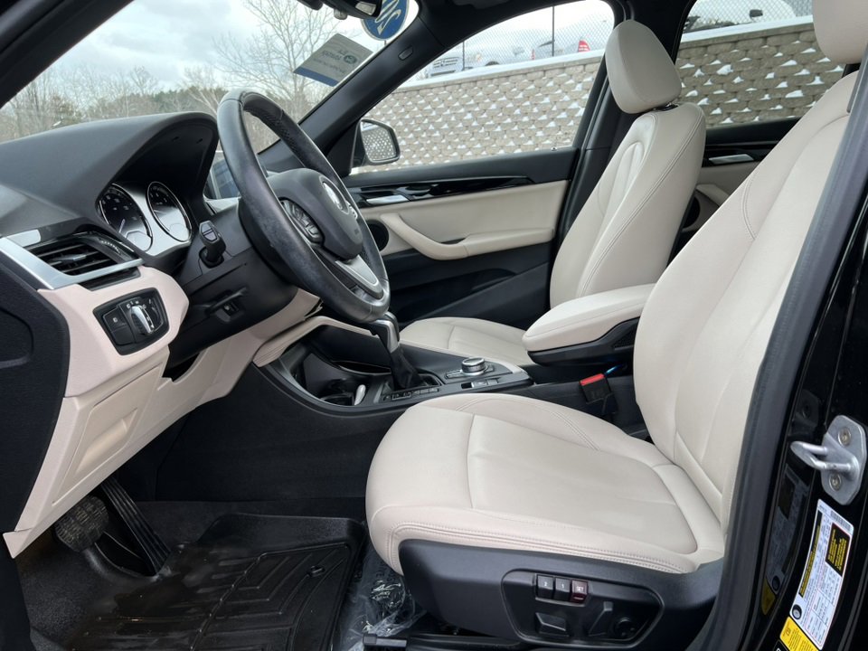 Used 2019 BMW X1 xDrive28i w/ Convenience Package image 4
