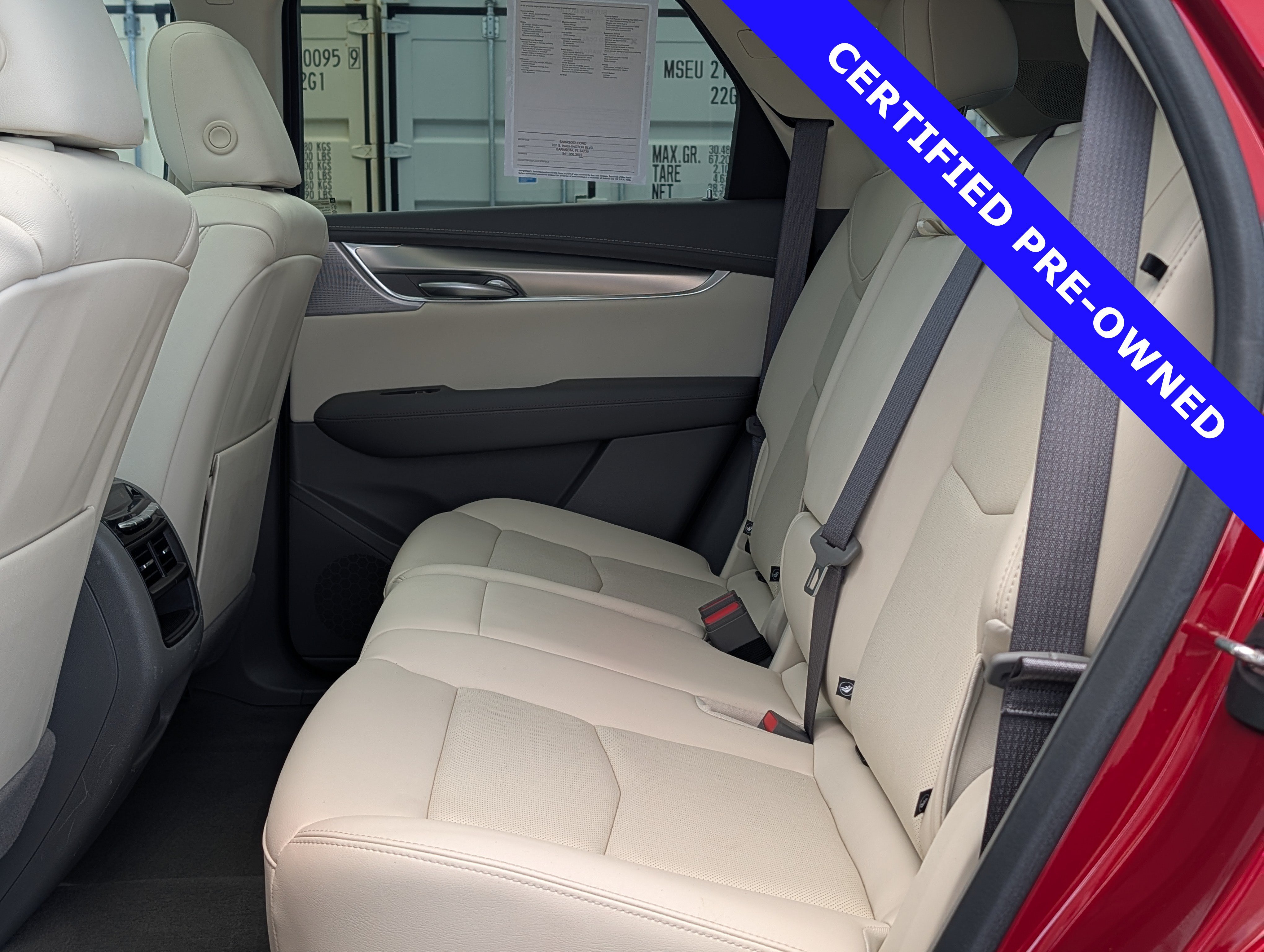 Used 2024 Cadillac XT5 Premium Luxury w/ LPO, Floor Liner Package FWD image 15
