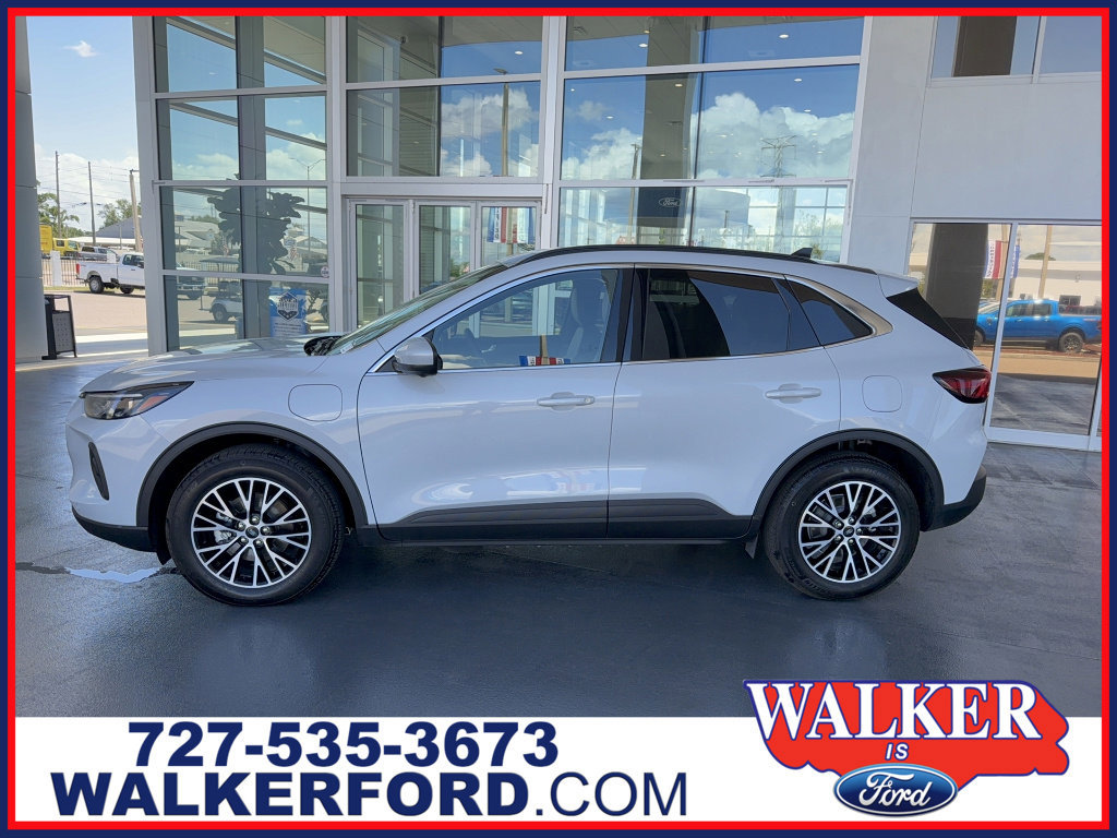 Certified 2025 Ford Escape SE w/ PHEV Premium Package image 4