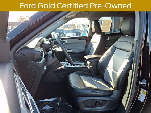 Certified 2022 Ford Explorer XLT w/ Equipment Group 202A AWD/4WD image 17