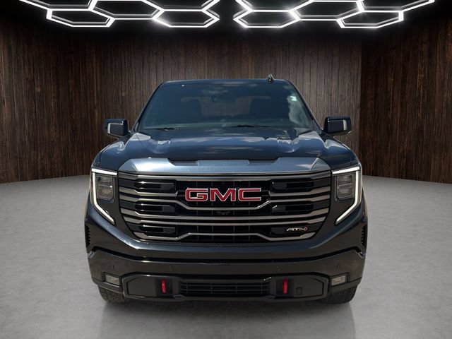 Used 2024 GMC Sierra 1500 AT4 w/ Technology Package AWD/4WD image 2
