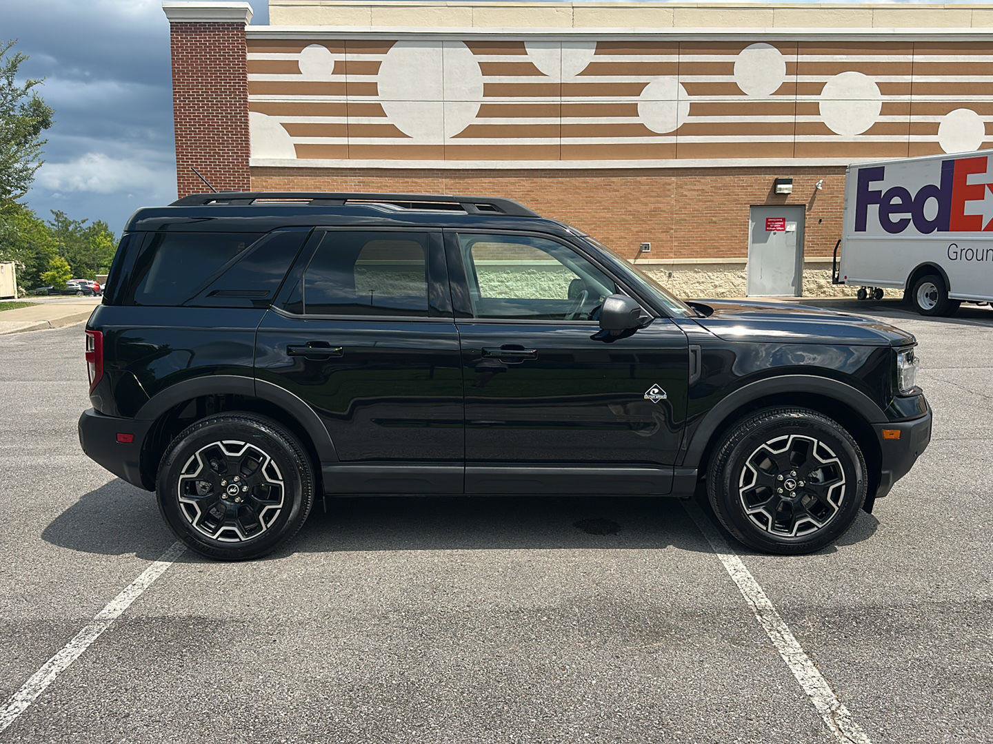 Certified 2025 Ford Bronco Sport Outer Banks w/ Outer Banks Tech Package+ AWD/4WD image 6