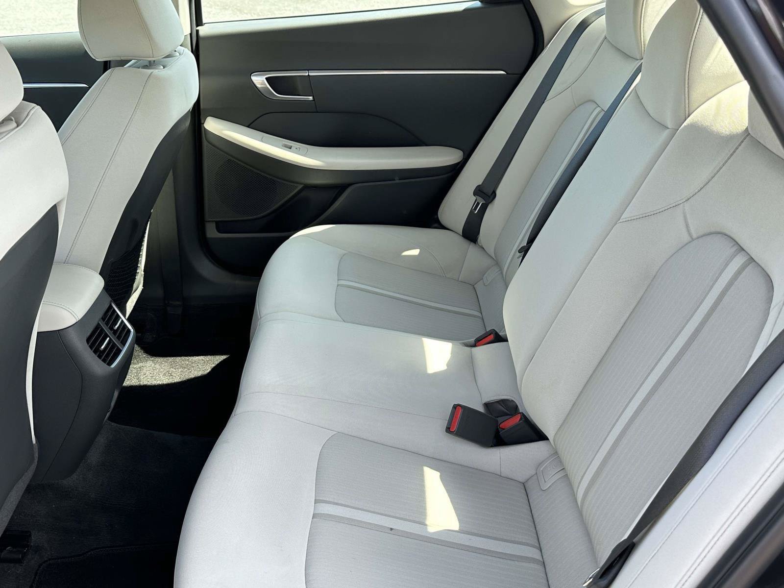 Used 2023 Hyundai Sonata Blue FWD image 12