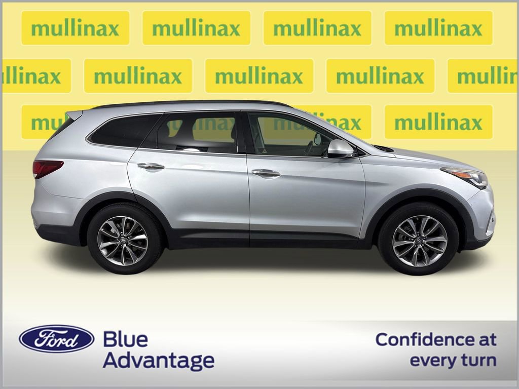 Used 2017 Hyundai Santa Fe SE w/ Cargo Package FWD video 2