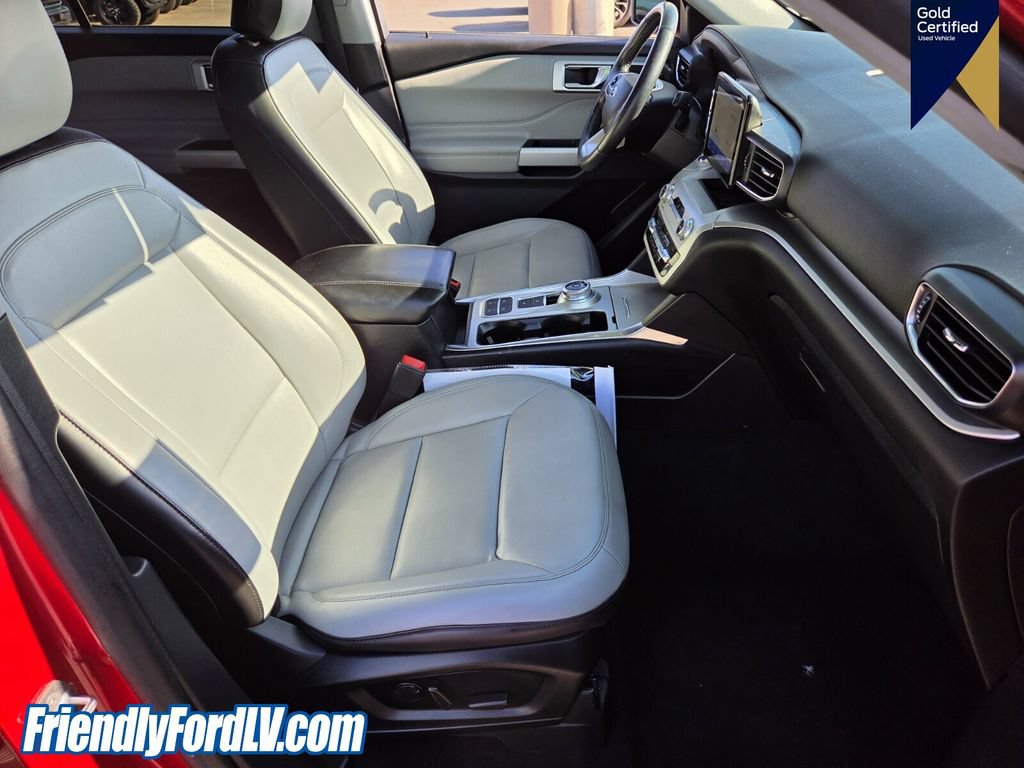 Certified 2021 Ford Explorer XLT w/ Equipment Group 202A RWD image 19