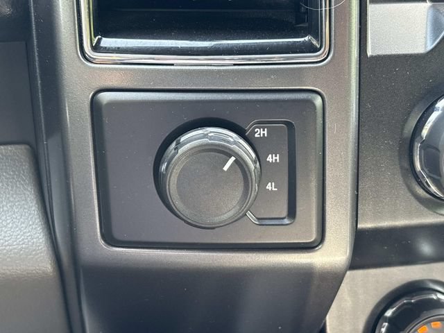 Certified 2019 Ford F150 XLT w/ Equipment Group 302A Luxury AWD/4WD image 30