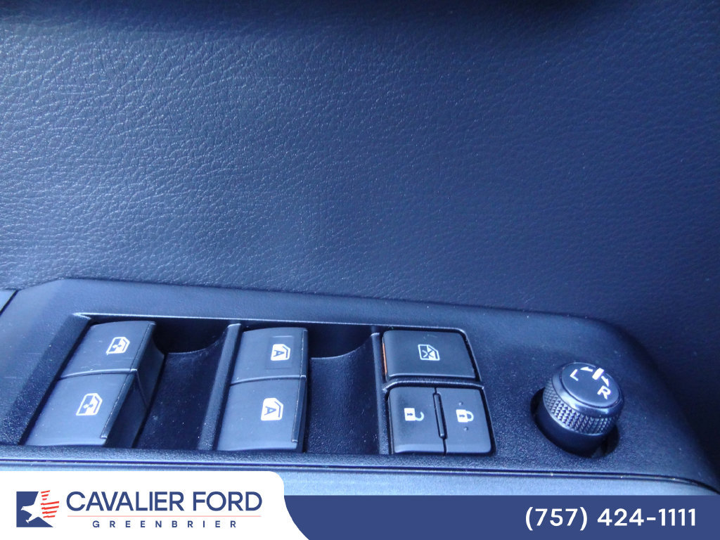 Used 2023 Toyota Tacoma TRD Off-Road AWD/4WD image 13