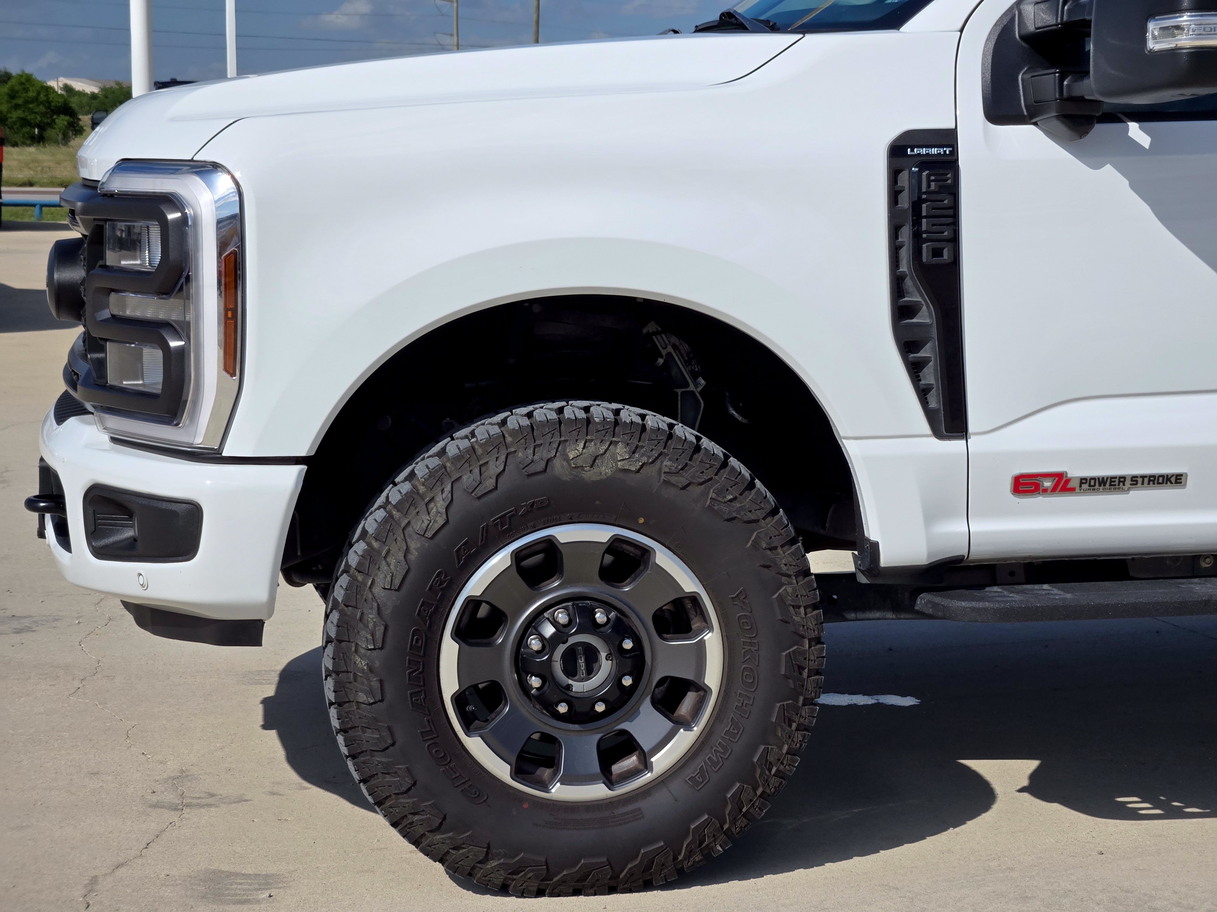 Certified 2024 Ford F250 Lariat w/ Lariat Ultimate Package AWD/4WD image 8